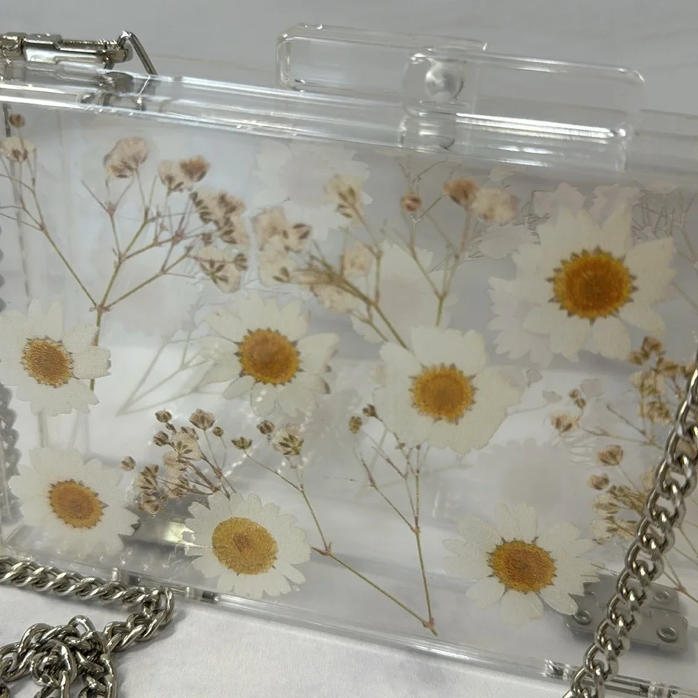 Daisies acrylic transparent lucite box clutch with silver chain strap๐ผ - Picture 10 of 15